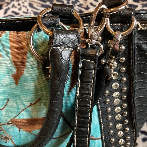 P & G Western Studded Black and teal Camo purse - Picture 7 of 11
